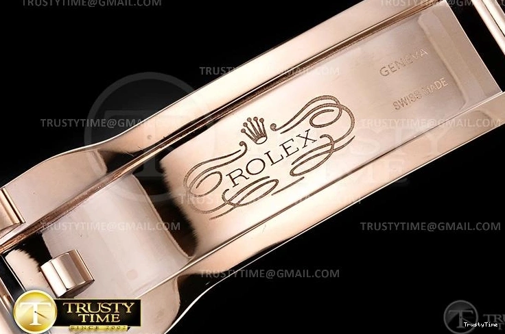 0102 RDD0223A – DayDate 36mm Packable 702